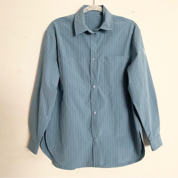 Alo Yoga Pinstripe Daylight Button Down Long Sleeve Dark Celestial Blue/White S - Picture 5 of 7